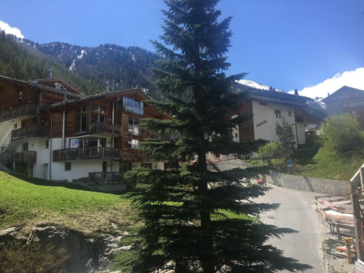Ferienwohnung Haus Colmar Zermatt Exterior foto